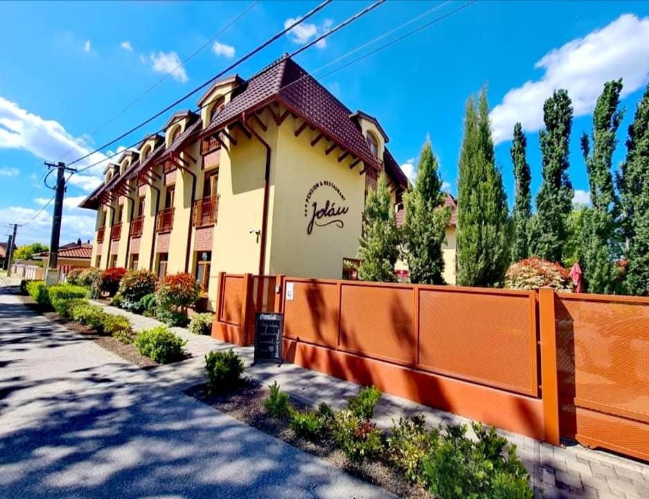 Cicov Jolan Pension & Restaurant מראה חיצוני תמונה