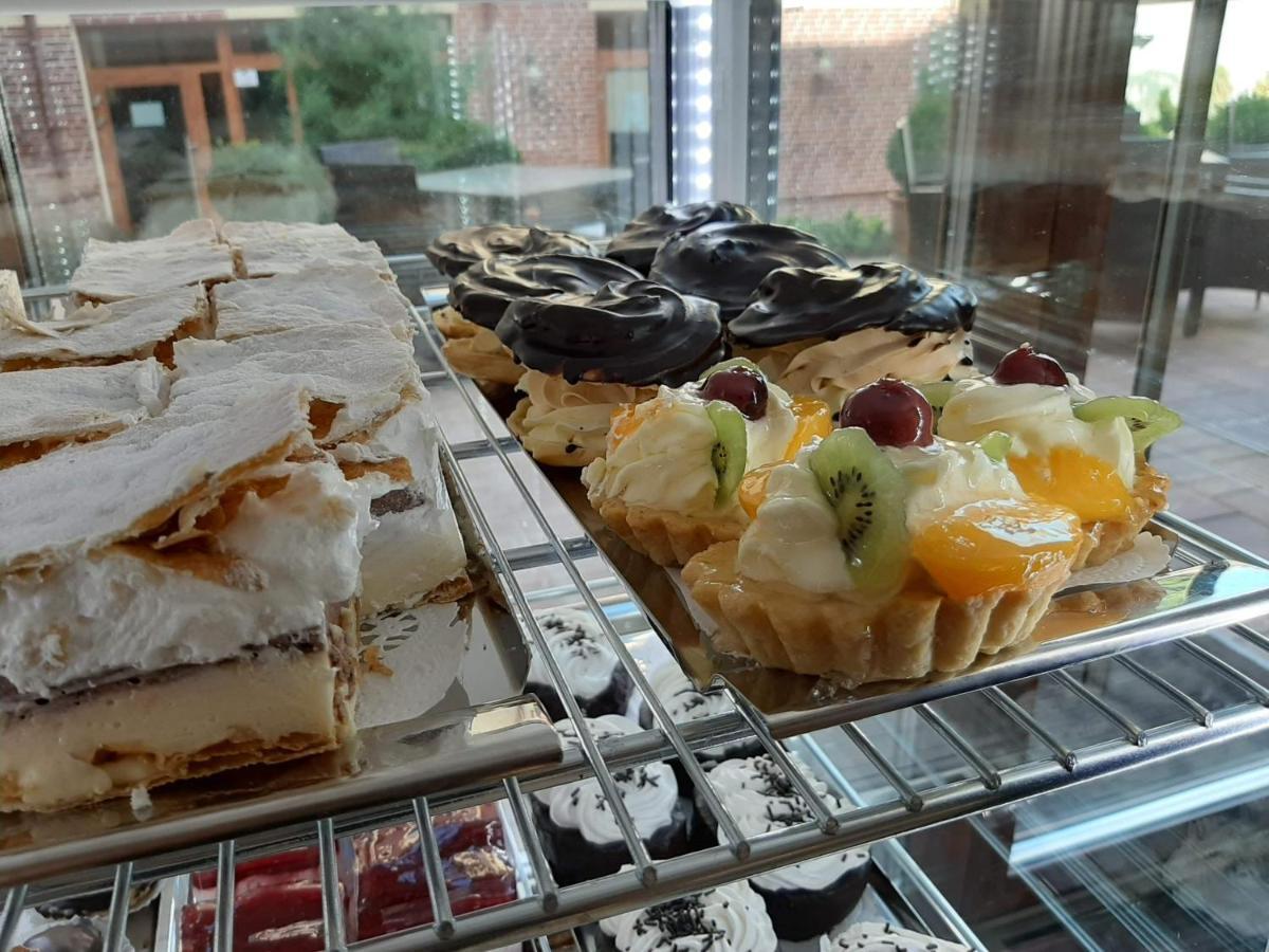 Cicov Jolan Pension & Restaurant מראה חיצוני תמונה